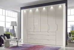 Schlafzimmerschränke | Wiemann Drehtürenschrank