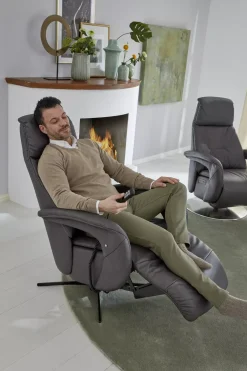 Sessel & Hocker | MONDO Sessel